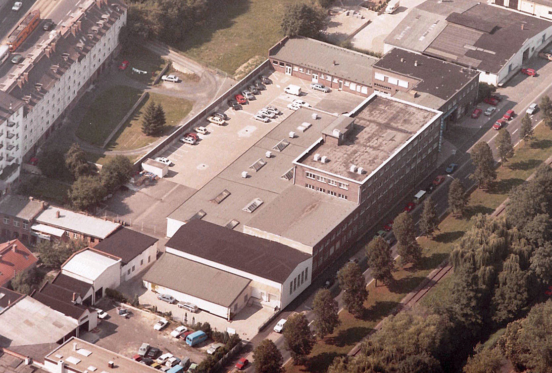 2001
Hauptsitz Bunsenstraße: von 1982-2006
